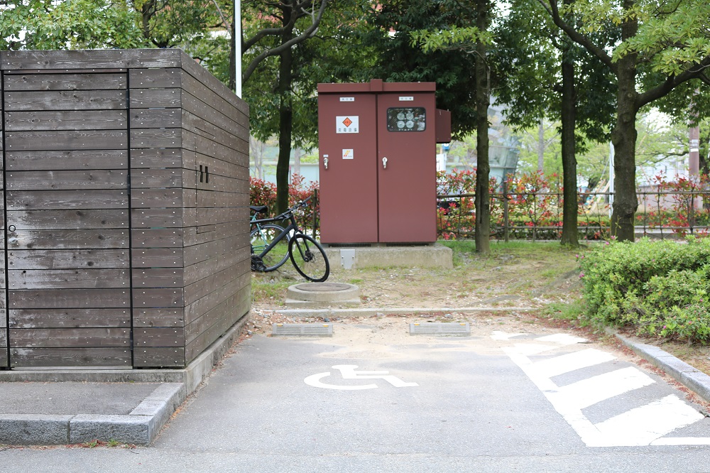 環水公園　富山県　駐車場